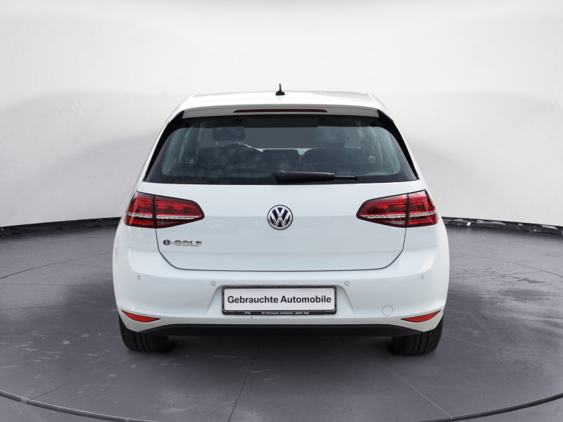 Volkswagen - e-Golf