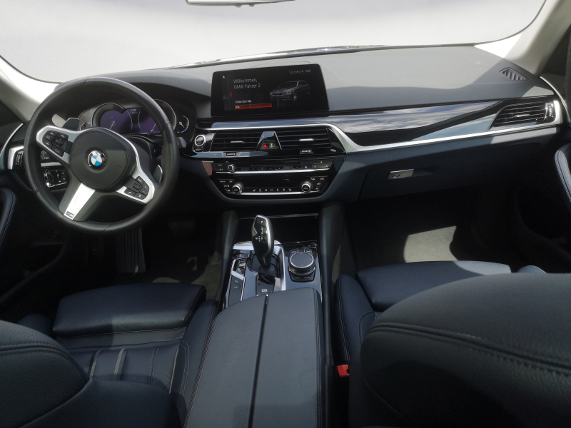 BMW - 520d Touring Sport Line Aut.