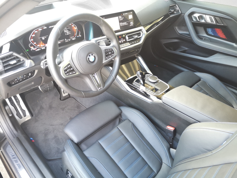 BMW - M240i xDrive Coupe