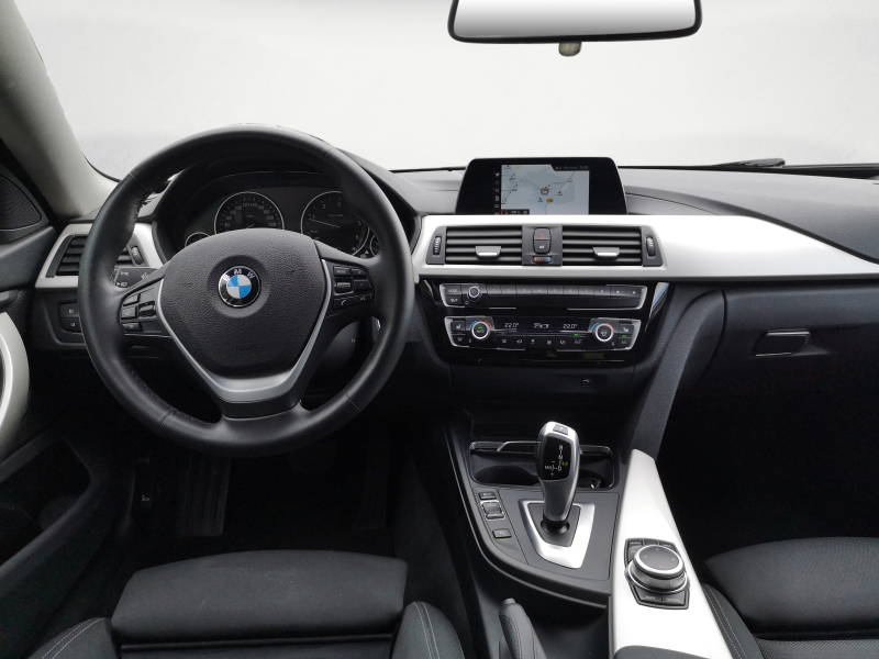 BMW - 420d Gran Coupe Advantage