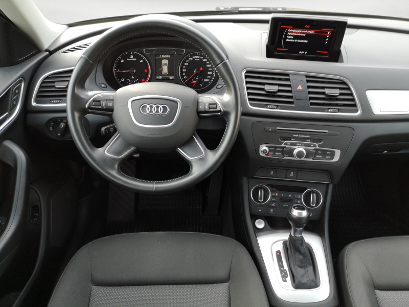Audi - Q3 2.0 TDI S tronic quattro