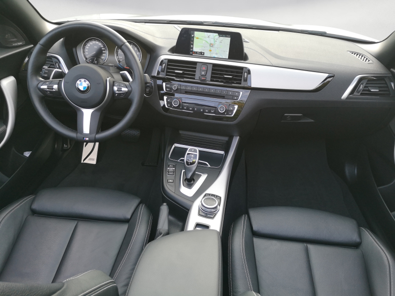 BMW - 220i Steptronic Cabrio M Sport