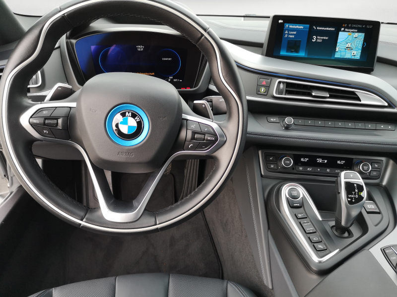 BMW - i8 Coupe