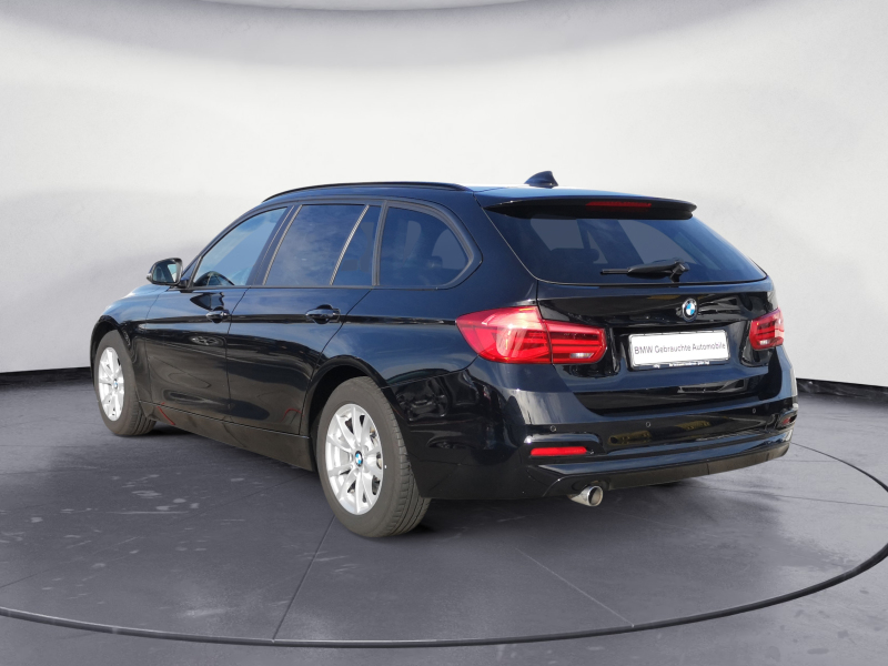 BMW - 318dA Touring Advantage