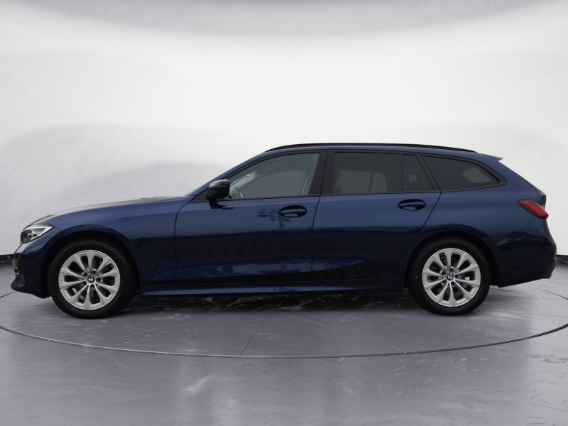 BMW - 320d xDrive Touring Advantage Automatic