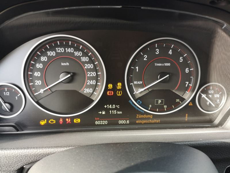 BMW - 320i xDrive Touring Sport Line Automatic