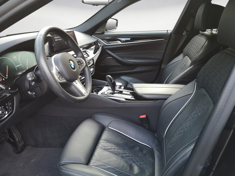 BMW - M550d xDrive Touring