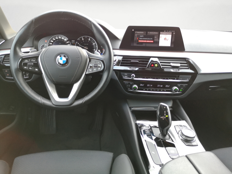 BMW - 520dA xDrive Touring Sport Line