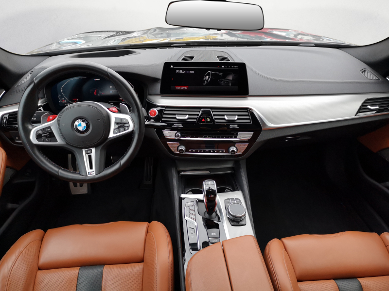 BMW - M5 xDrive