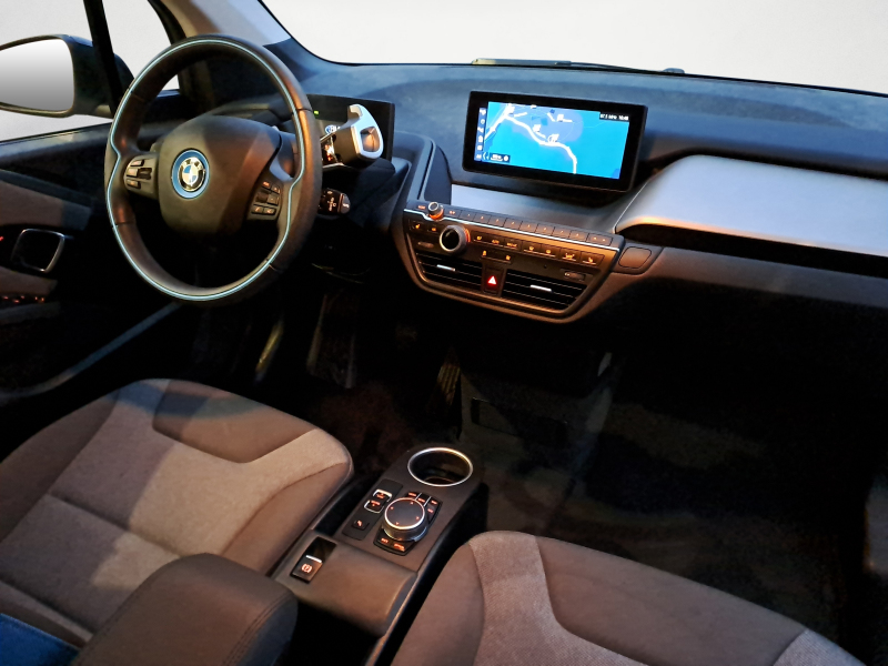 BMW - i3s