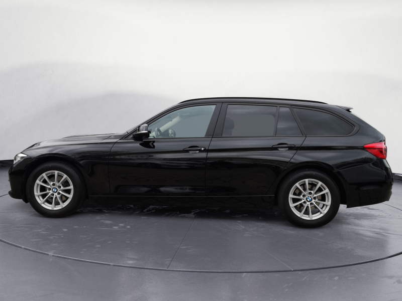 BMW - 318d Touring Advantage Aut.