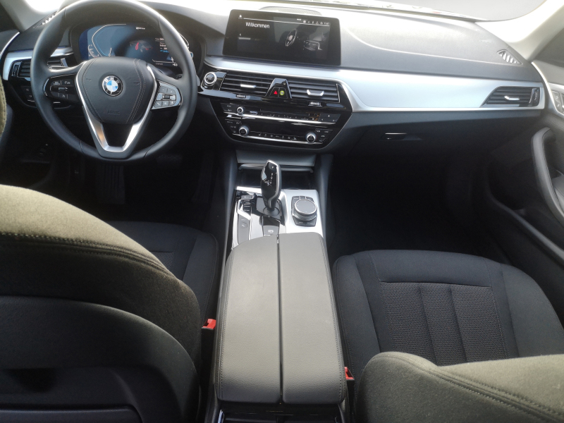 BMW - 530e iPerformance