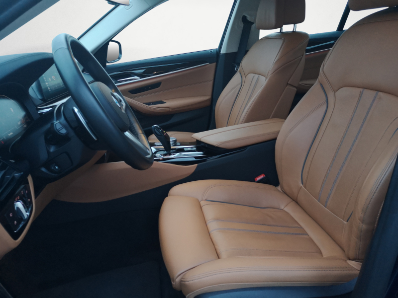 BMW - 540i xDrive Limousine Luxury Line