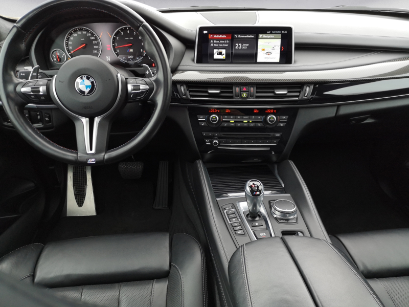 BMW - X5 M