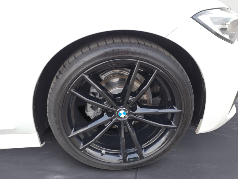 BMW - 318d M Sport