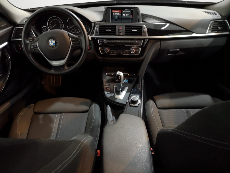 BMW - 320d Gran Turismo Aut. Sport Line