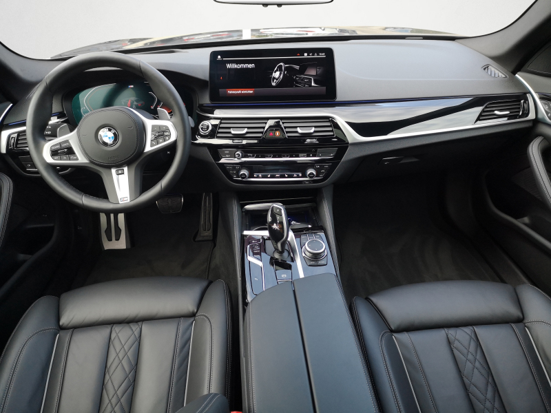 BMW - 540i xDrive
