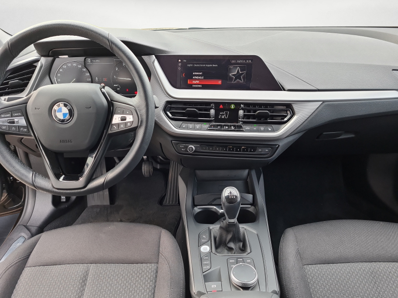 BMW - 118i Limousine Advantage