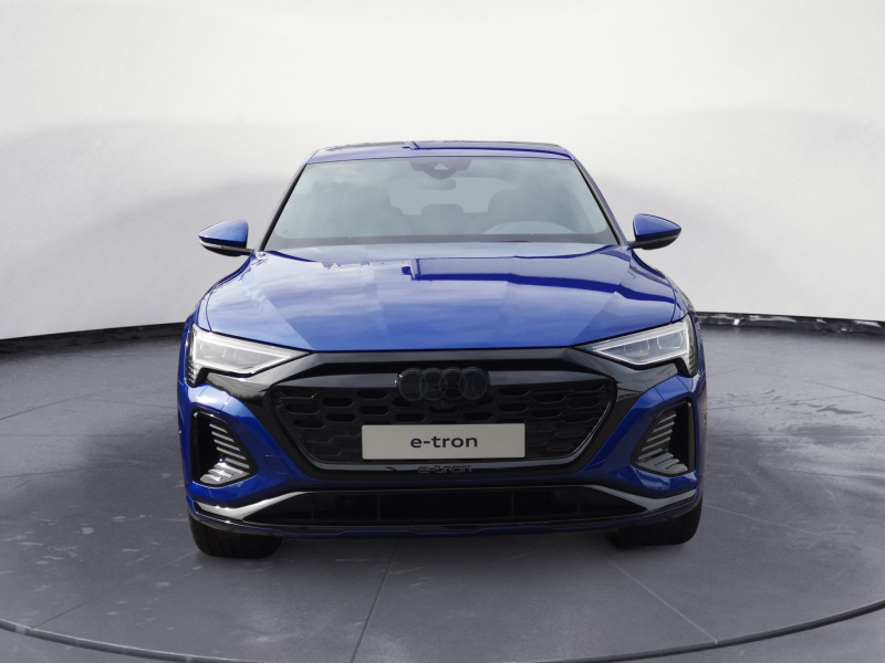 Audi - Q8 S line 50 e-tron quattro ,