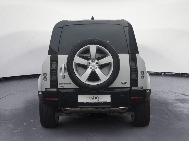 Land Rover - Defender 110 D300 X