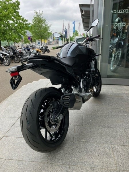 BMW Motorrad - F 900 R A2 mit Werksgarantie bis 2025