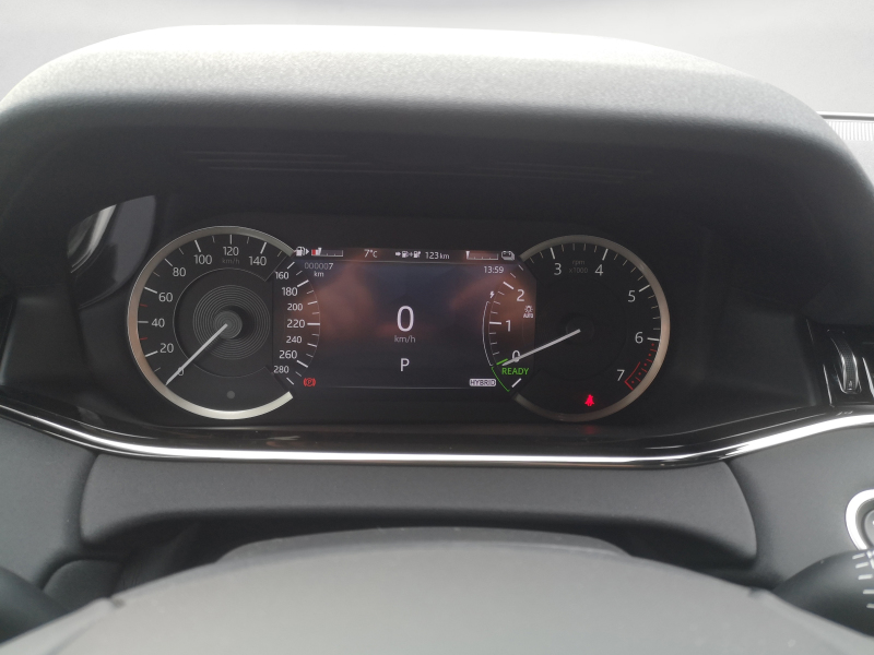 Land Rover - Range Rover Evoque P300e R-Dynamic SE Hybrid