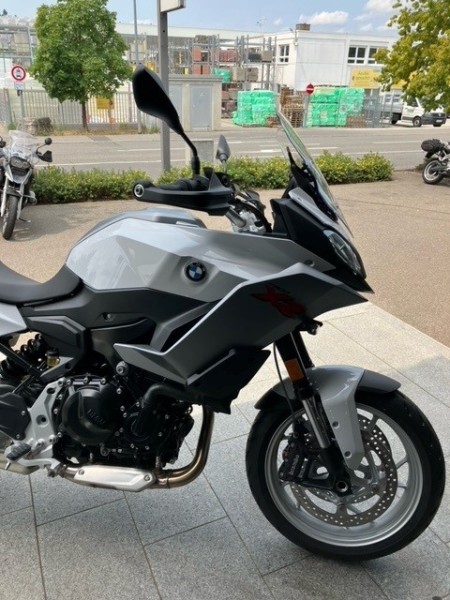 BMW Motorrad - F 900 XR