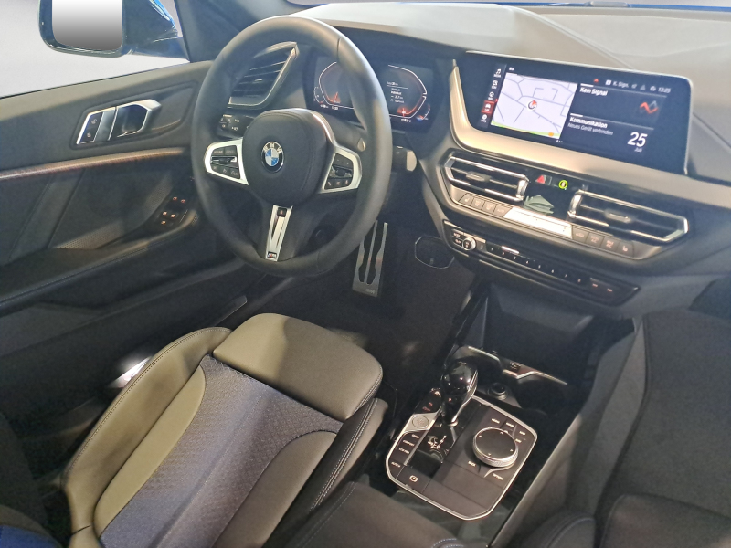 BMW - 220i Gran Coupe