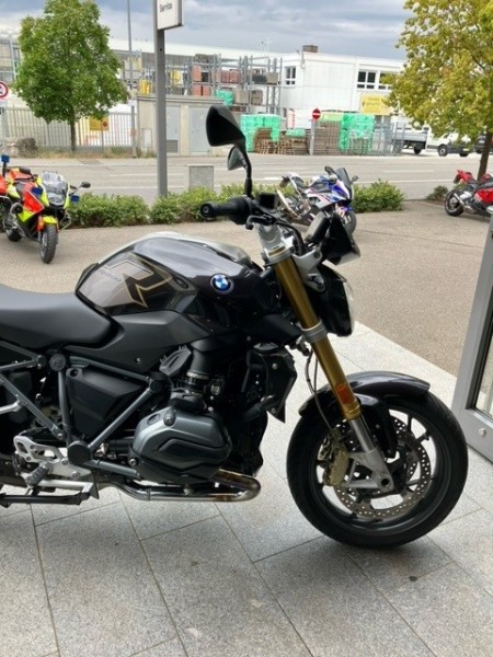 BMW Motorrad - R 1200 R mit AC Schnitzer
