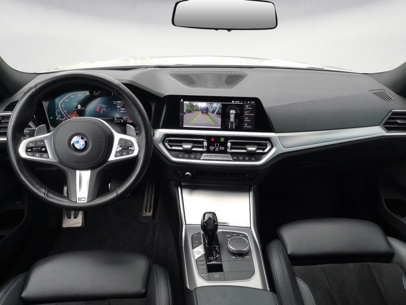 BMW - 330i Touring M Sport Automatic