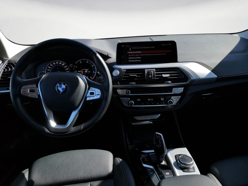 BMW - X3 xDrive20d ADVANTAGE Aut.