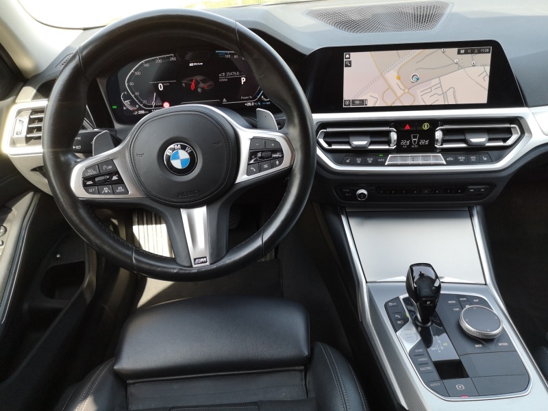 BMW - 330e Automatik
