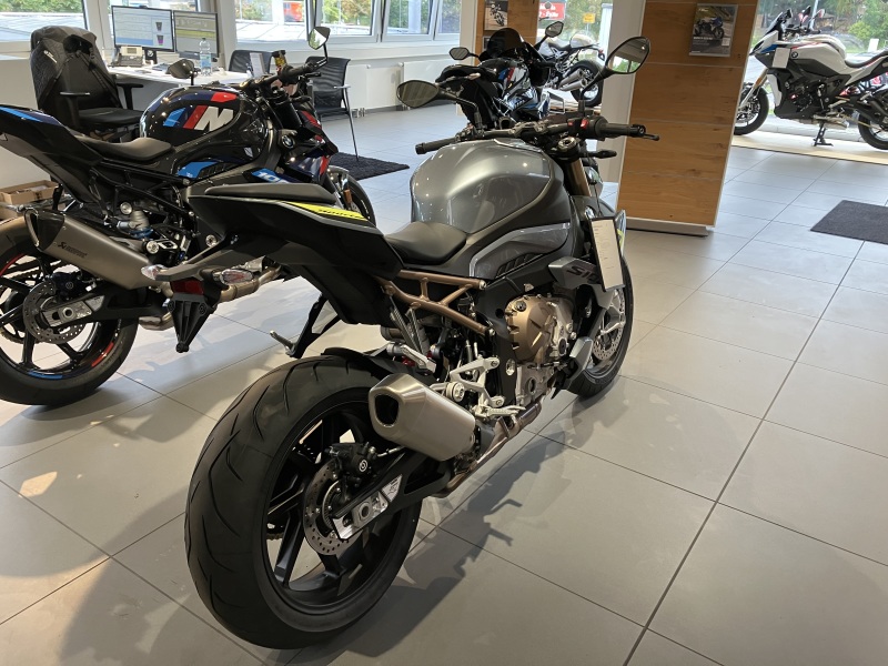 BMW Motorrad - S 1000 R