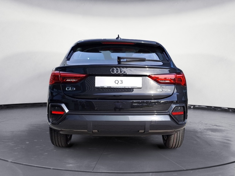 Audi - Q3 Sportback