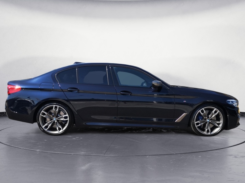 BMW - M550i xDrive