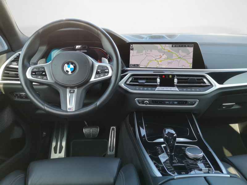 BMW - X7 M50i
