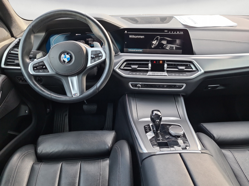 BMW - X5 xDrive45e X-Line