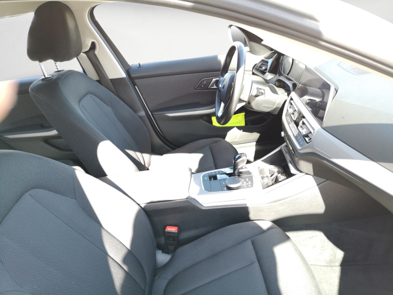 BMW - 320d Touring Advantage Automatik