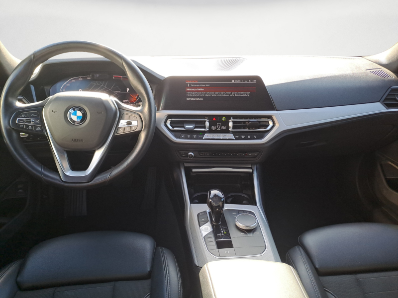 BMW - 320dA xDrive Touring Advantage