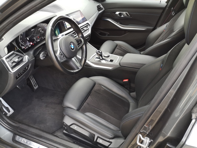 BMW - 330e xDrive Touring