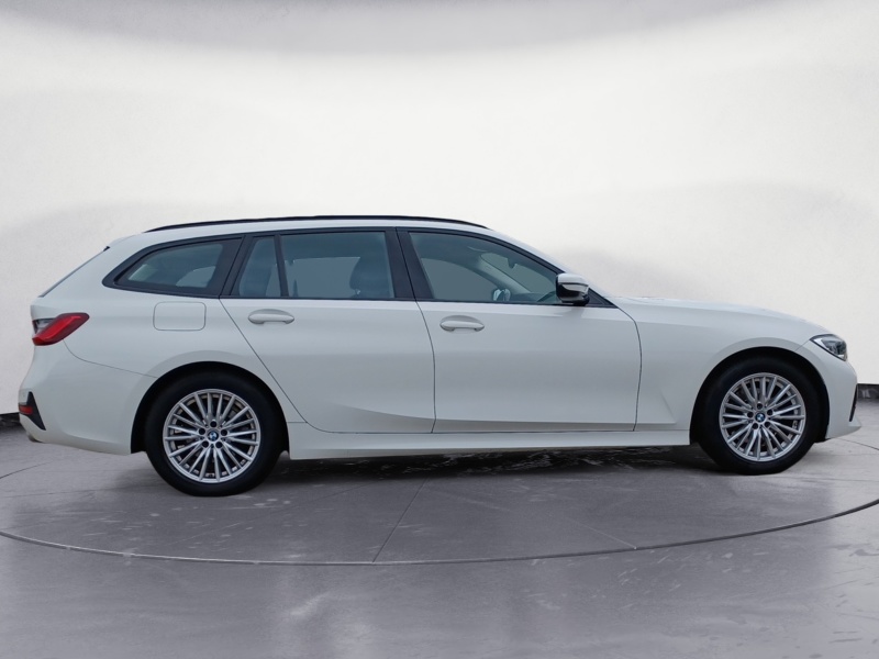 BMW - 320d xDrive Touring Sport Line Automatic