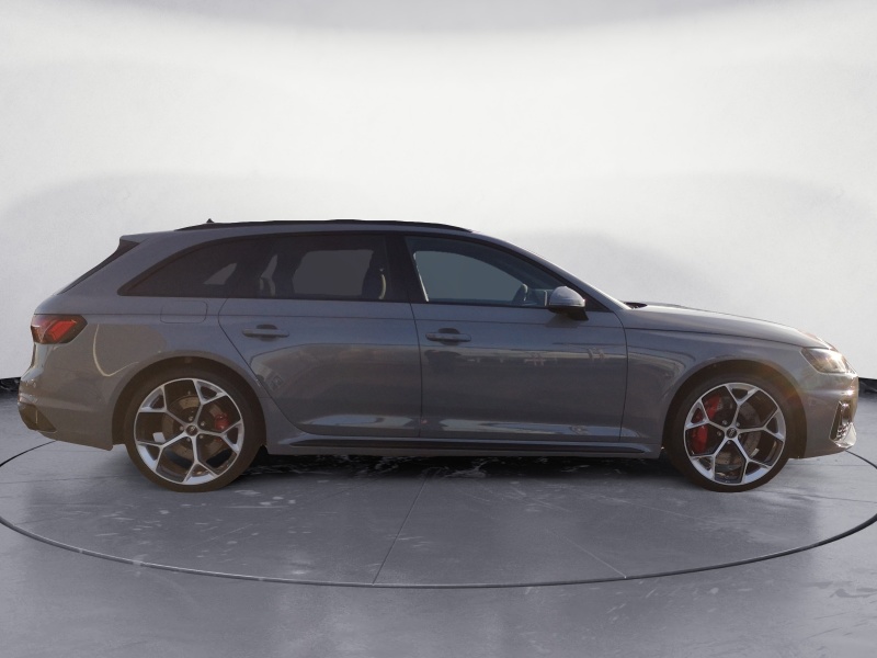 Audi - RS4 Avant