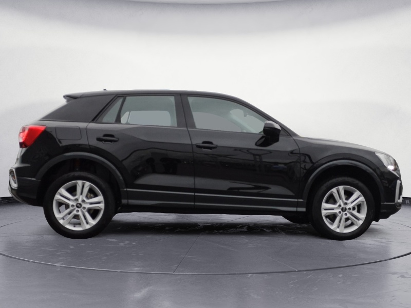 Audi - Q2