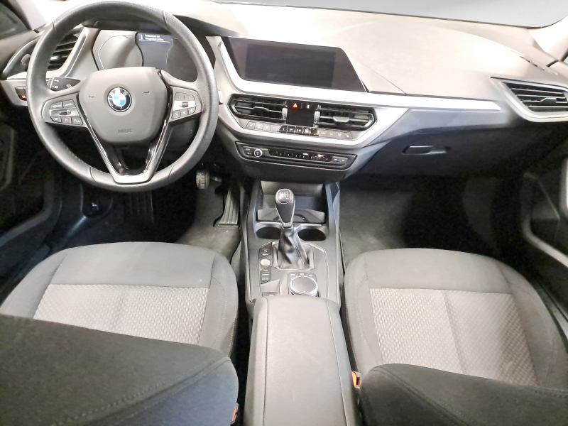 BMW - 118i Advantage