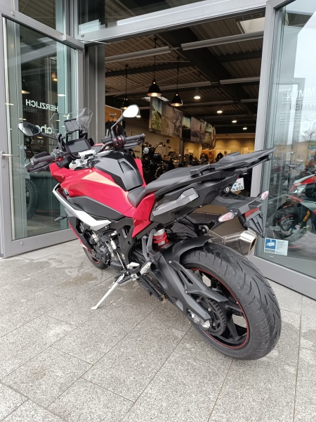 BMW Motorrad - S 1000 XR mit 1 Jahr Gwl.