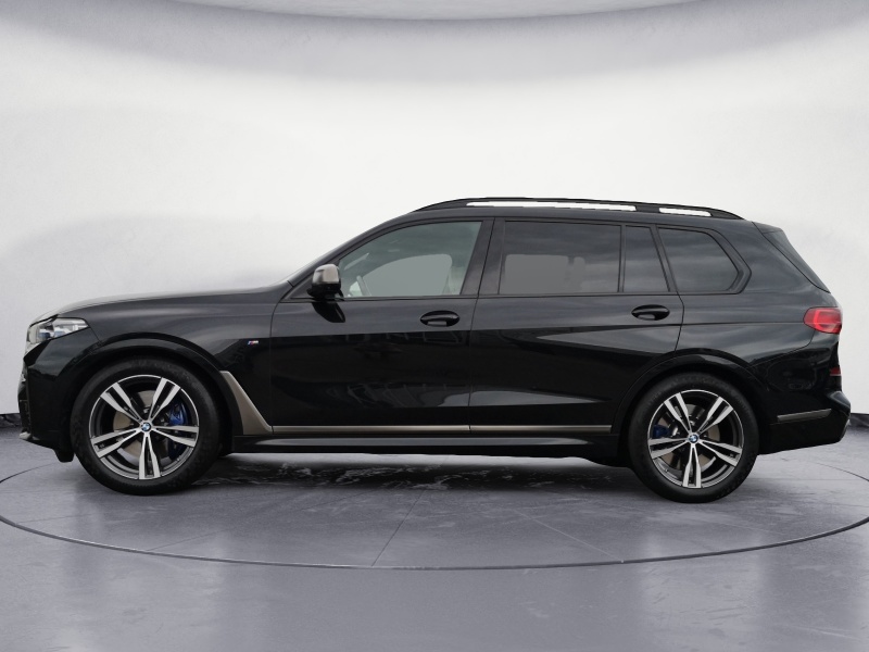 BMW - X7 M50i