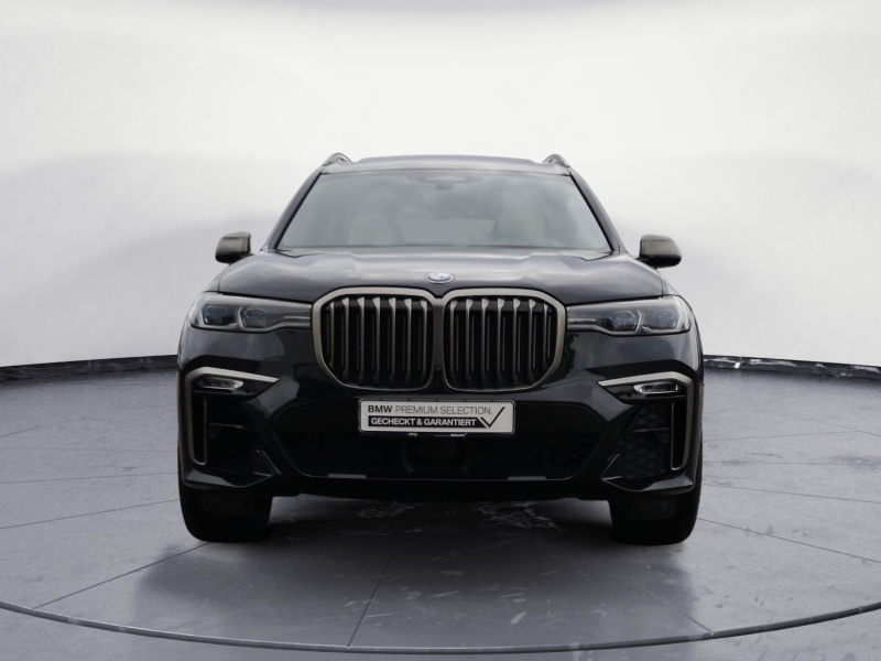 BMW - X7 M50i