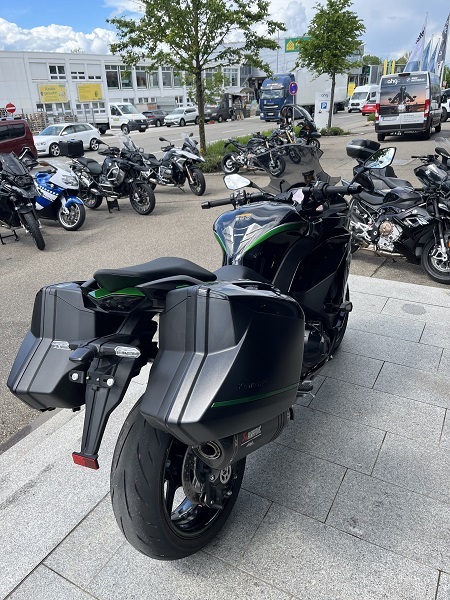 Kawasaki - Ninja 1000 SX Performance Tourer