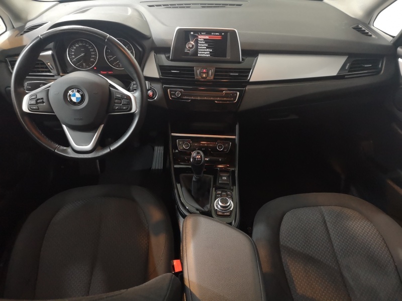 BMW - 218i Gran Tourer Advantage