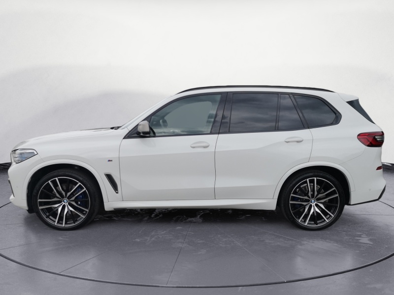 BMW - X5 M50d